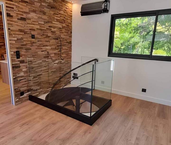 Fabricant d’escalier sur mesure, Paris